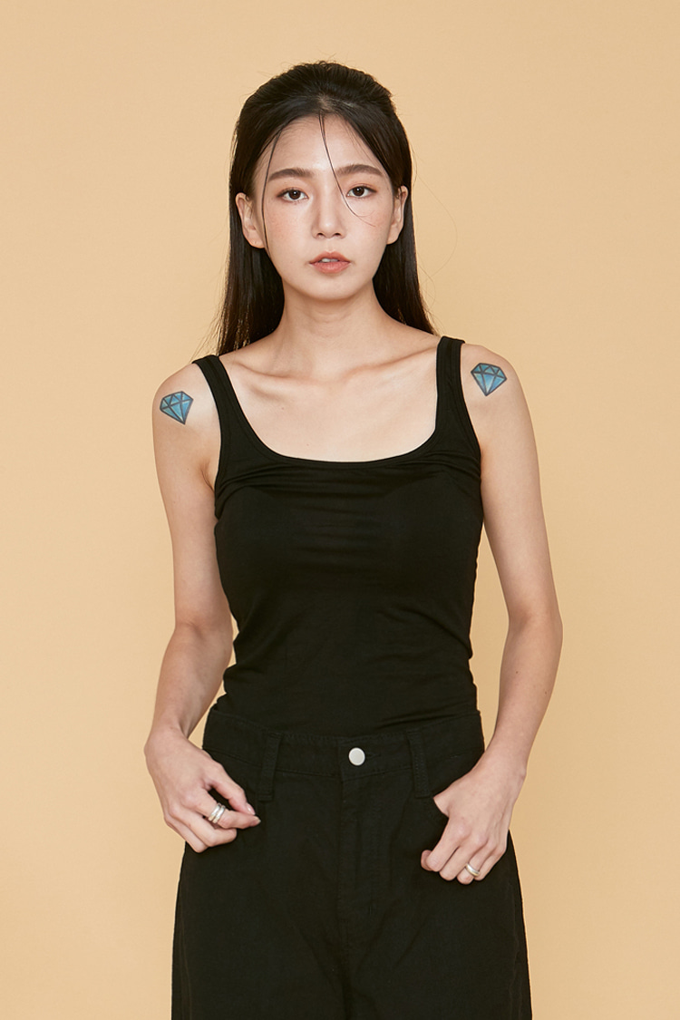 NOI107 pure basic sleeveless (black)
