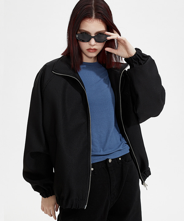 NOI741 glossy pullover jacket (black)
