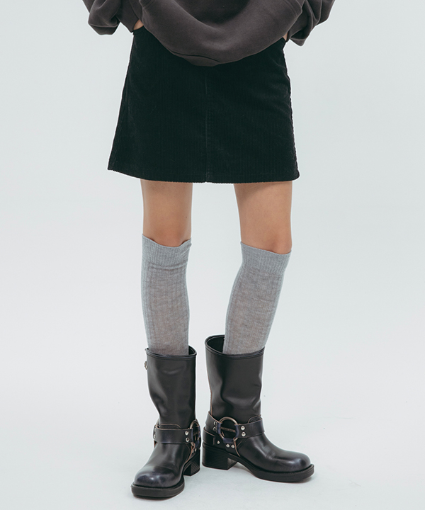 NOI1100 corduroy mini skirt (black)